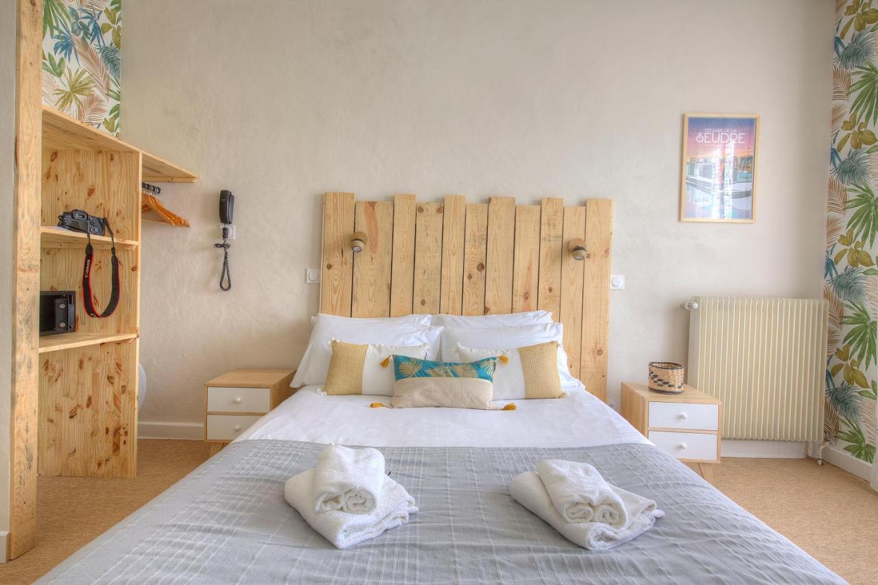 Beach Hotel - Le Grand Chalet رونس لو بين المظهر الخارجي الصورة